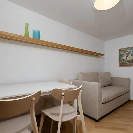 House 66 Aparthotel Brasov