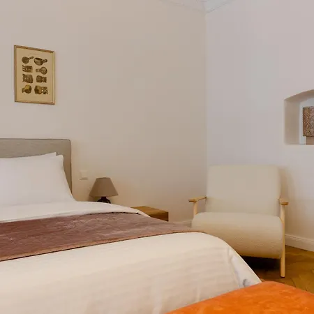Aparthotel House 66