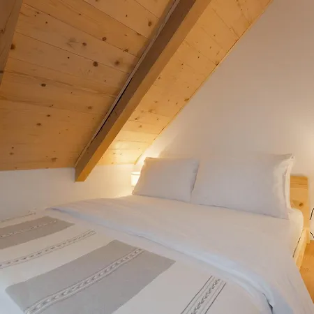 Aparthotel House 66 *
