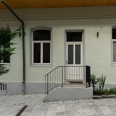 House 66 Aparthotel Brasov
