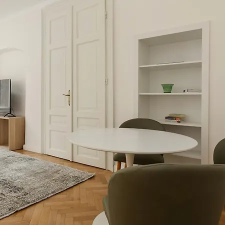 House 66 Aparthotel